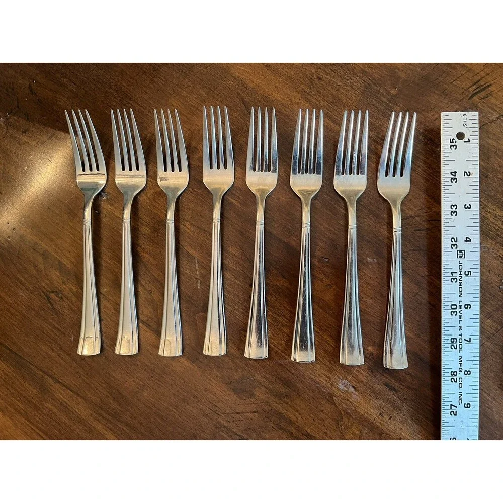 Cuisinart Flatware Cutlery Shiny Geo Patten 18 / 10 Stainless Dinnerware